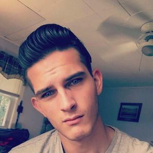 Meet your Posher, Devin